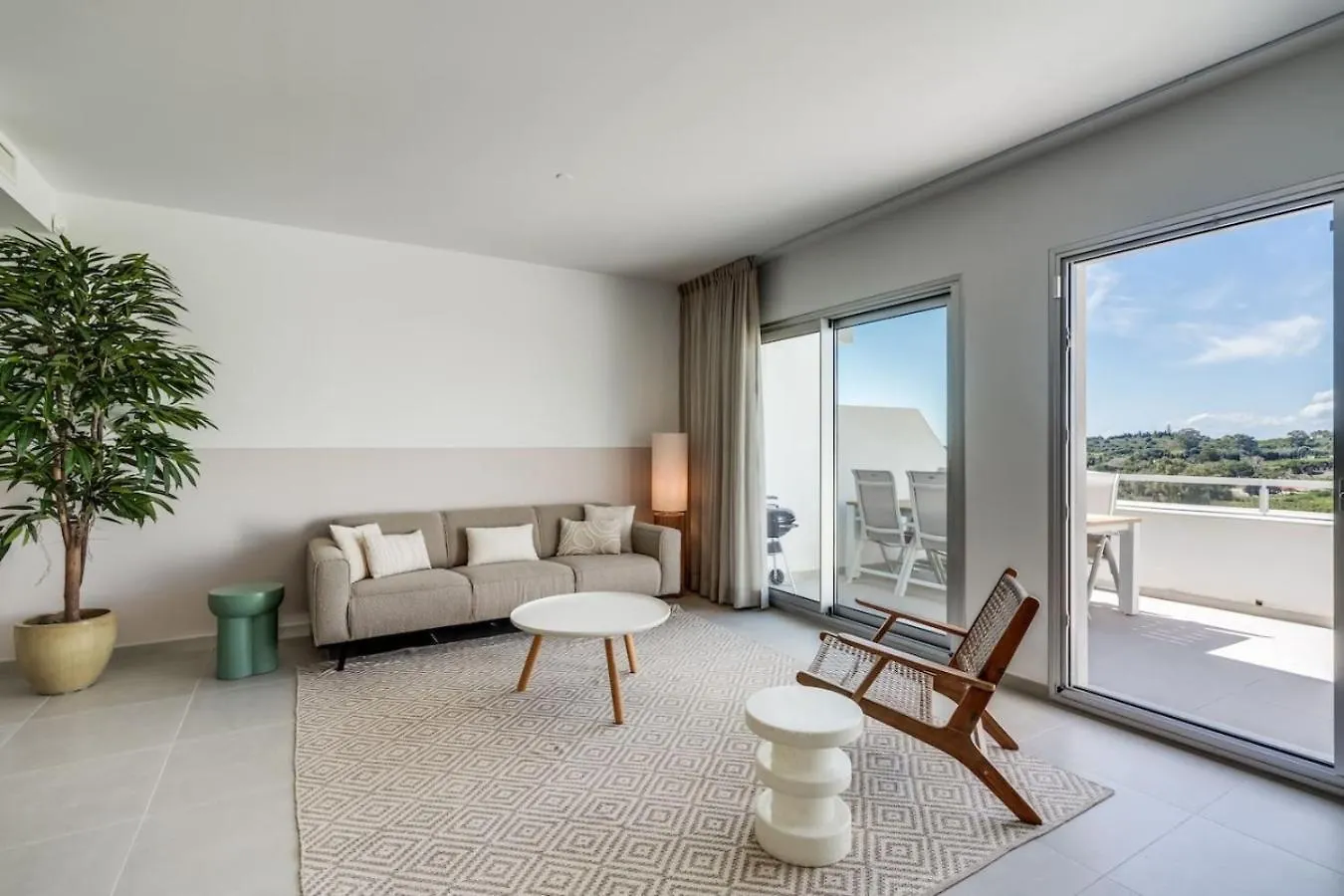 Charming 3Br Apartment With Panoramic Views Εστεπόνα Ισπανία